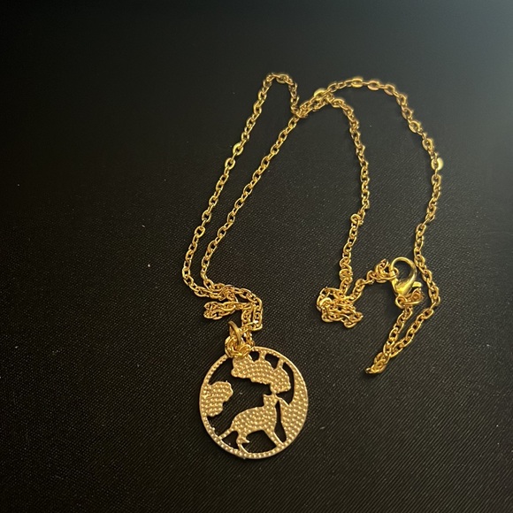 Cat Charm Necklace - Picture 2 of 2